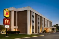 Super 8 by Wyndham Liverpool/Clay/Syracuse Area