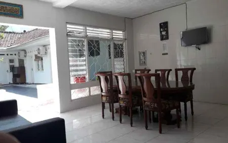 Graha Teras Syariah Отели в г. Kenjeran