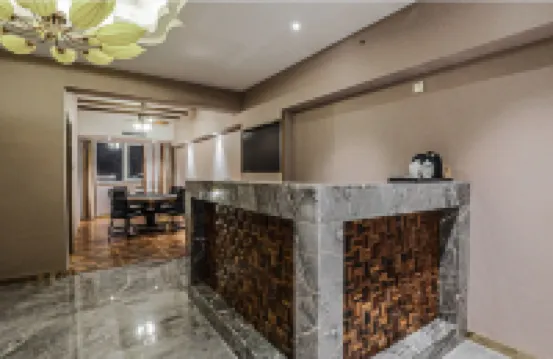 Liuzhou Yuejingshe Apartment (Yintaicheng Shop)