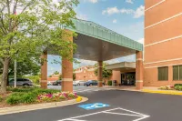 Comfort Inn Conference Center - parking