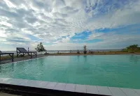 Kampong Nelayan Resort Hotel di Bungatan