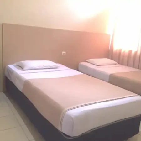 Paparisa Manise Hotel Sorong Отели в г. Соронг