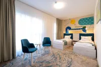 Fiald Hotel & Spa Hotels near Un munte de om by Ronin - pictură murală realizată în cadrul proiectului ZidArt