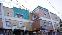 Hotel Embassy Grand 기얀 도서관 주변 호텔
