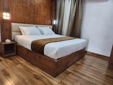 The Vibe Resort and Home Stay Отели в г. Касарагод