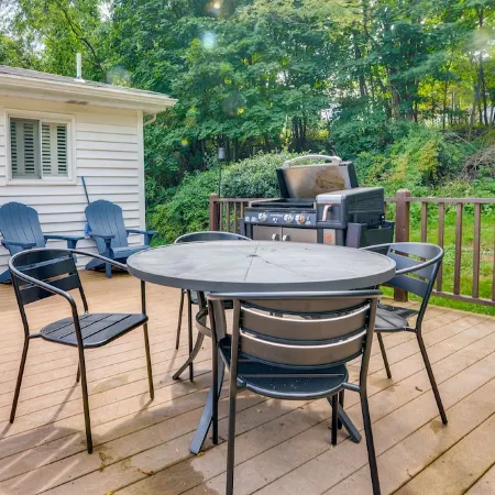Luxurious Morgantown Retreat w/ Stunning Views!