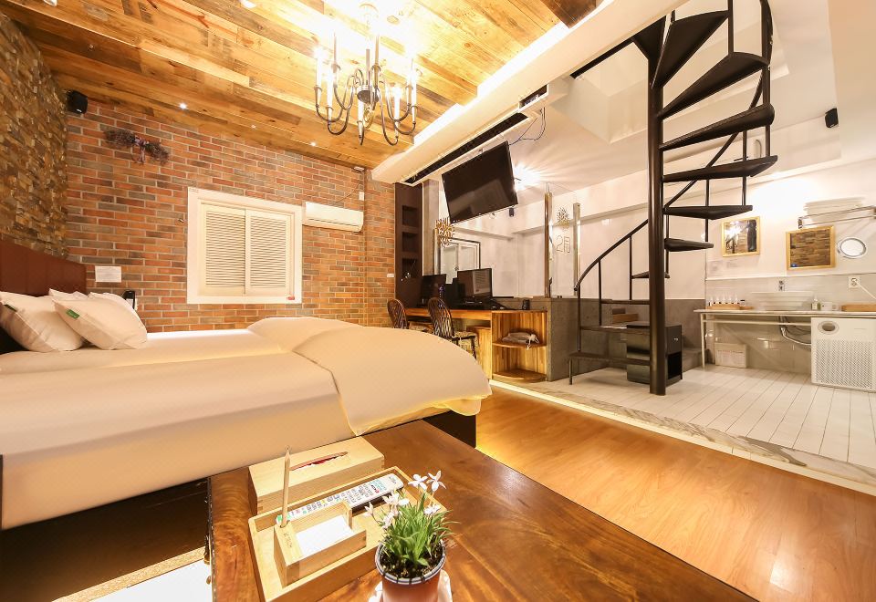 2. 대구 2월호텔(..