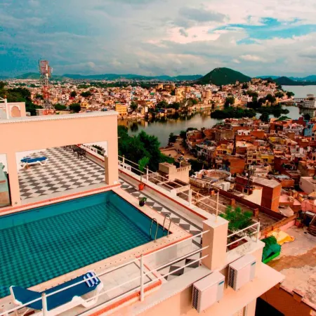 Raj Kuber - A Boutique Lake View Hotel