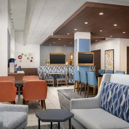 Holiday Inn Express & Suites PITTSBURGH NORTH SHORE by IHG