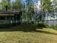 Villa Kotikoivu Hotels near Ristiinan kirkko