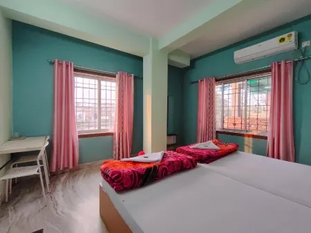 Mahika by the Riverside Отели в г. Багдогра