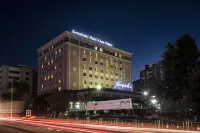 Kempinski Hotel Khan Palace Ulaanbaatar Hotel dekat Chinggis Khaan Square