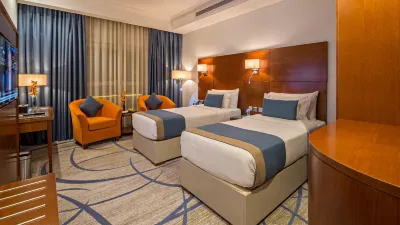 Jiwar Almasi Hotel Hotels near Oasis Mosque