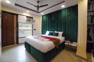 Twenties Kamla Nagar Các khách sạn gần National Museum of Natural History