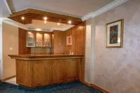 Bristol Hotel - 5-Star