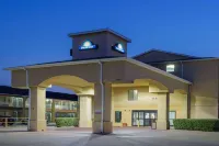 Days Inn by Wyndham Dallas Garland West Hotels in Garland