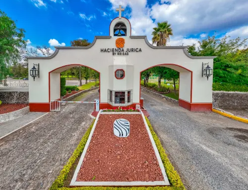 Hacienda Jurica by Brisas