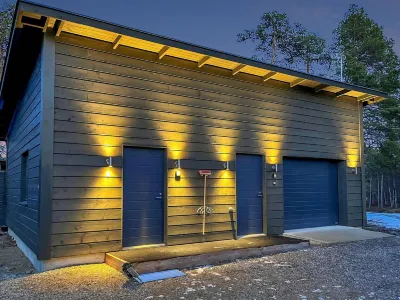 Villa Paadar Hotels near Lake Inari
