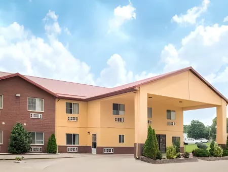 Super 8 by Wyndham Olney