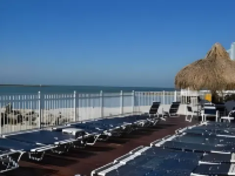 โรงแรมกัลฟ์ ออน เดอะบีช โรงแรมในเคลียร์วอเตอร์