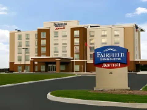 Fairfield Inn & Suites Toronto Mississauga 酒店