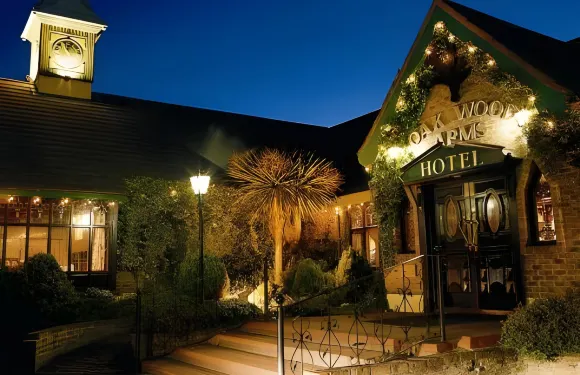 特雷希斯奧克伍德酒店