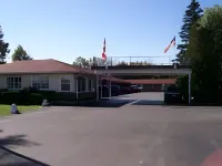 Cardinal Court Motel Hotels in Elgin County