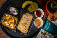 Muscatel BhumSang - 200 MTS from Mall Road - breakfast