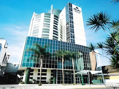 Bourbon Joinville Convention Hotel Hôtels à proximité de : Casa da Memória e Cemitério do Imigrante de Joinville