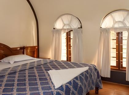 Aqua Jumbo Houseboat