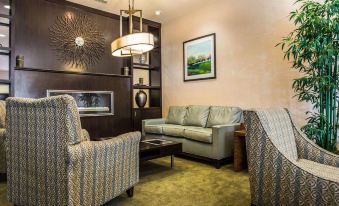 Comfort Suites Lake Norman - Huntersville