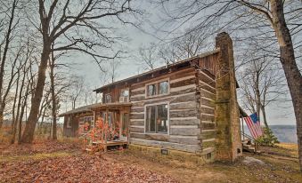 Cozy Cumberland Mountain Cabin w/ Stunning Views!