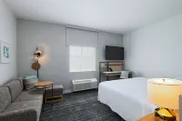 TownePlace Suites Weatherford - parkir