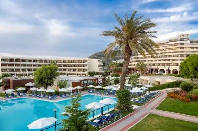 Sol Cosmopolitan Rhodes Hôtels à : Ixia