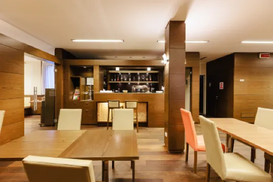 Hotel Villa Delle Rose - Malpensa Отели рядом с достопримечательностью «Stadio Cameri»