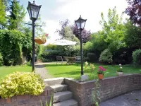 Waterloo Town House & Suites Hotels near Cafe Java Donnybrook