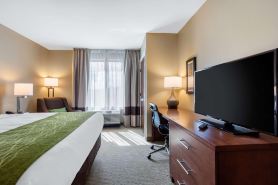 Comfort Inn & Suites at CrossPlex Village