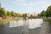 Super 8 by Wyndham Oberhausen Hotels in Bottrop