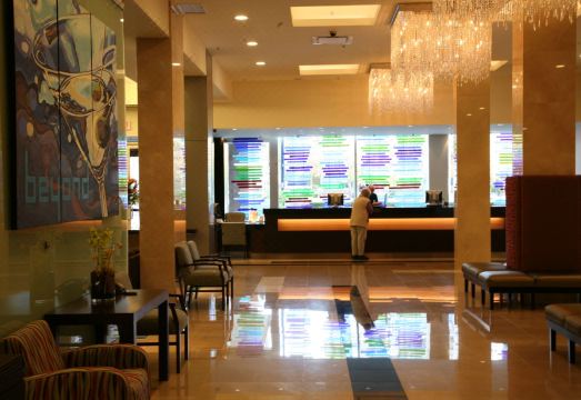 센추리 플라자 호텔 & 스파 외관