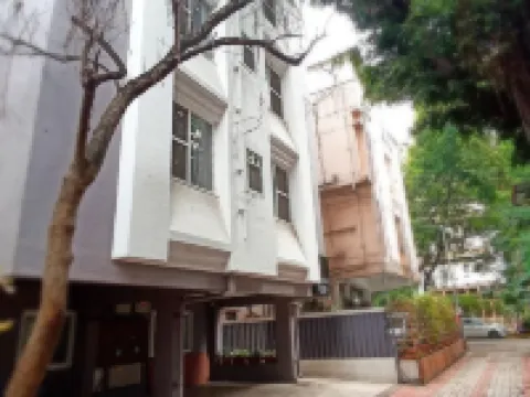 夏曼套房 Akkalkot Swami Samarth Maharaj Temple附近的飯店