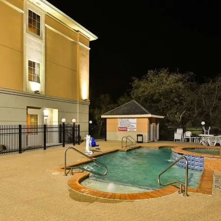 Sleep Inn & Suites University