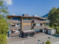 Penthouse With Roof Terrace and Stunning View Hotel in zona Bergbahn hochbrixen