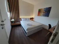Mauna Youth Hostel by 19 Avenue Hotels in Neglasari