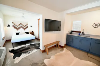 Blanco County Inn & Guesthouses Hotels in Johnson City