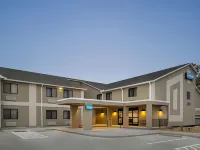 Travelodge by Wyndham Dexter Hotels in Dexter
