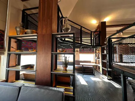 Butik-Otel Dom Hotel Отели рядом с достопримечательностью «222»