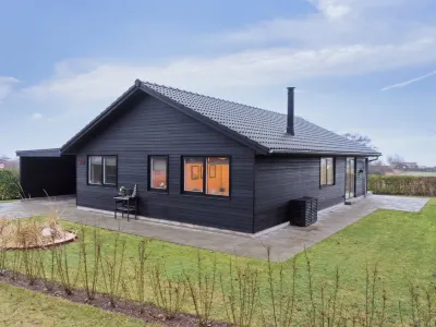 "Fenno" - 200m from the Sea Hotels near Sæby Glaspusteri