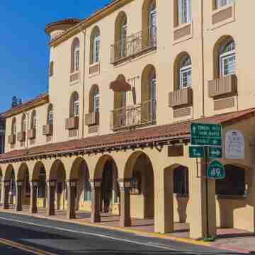 Historic Sonora Inn Hotel Exterior