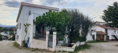 Casa da Oliveira فنادق في براغانكا