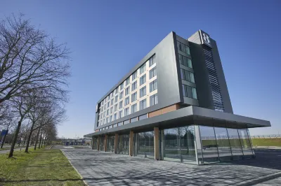 Gr8 Hotel Breda Hotel dekat Wolfslaar Restaurant